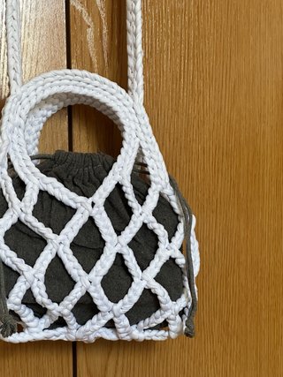 Bolso de trapillo blanco y gris