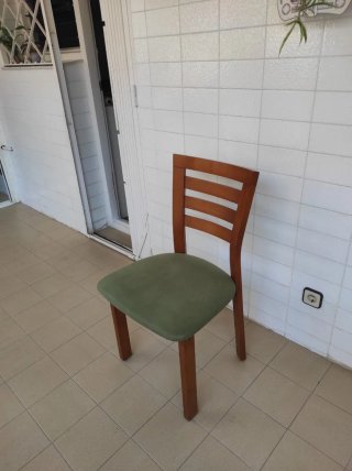 Mesa extensible de comedor y 4 sillas