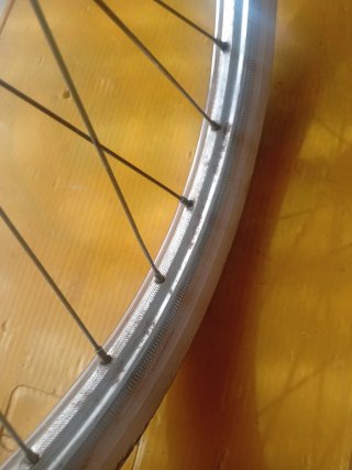 Llantas BH 20"