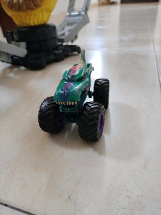 Hot Wheels Monster Trucks Pista