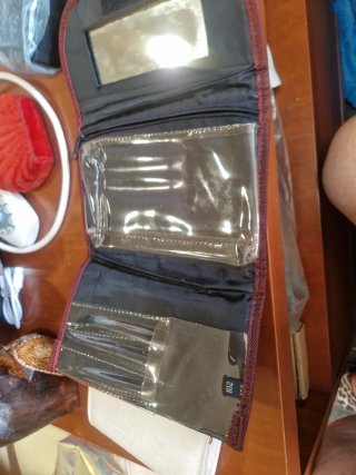 Cartera delgada para carnet y documentos
