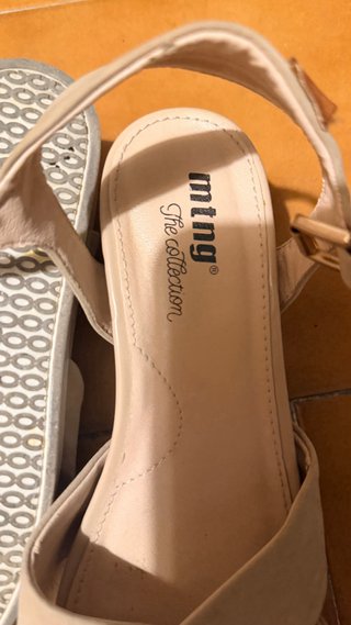 Sandalias Beige