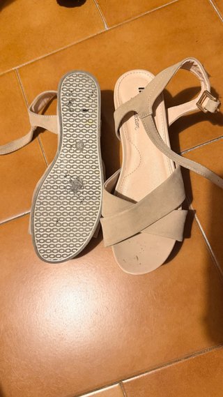 Sandalias Beige