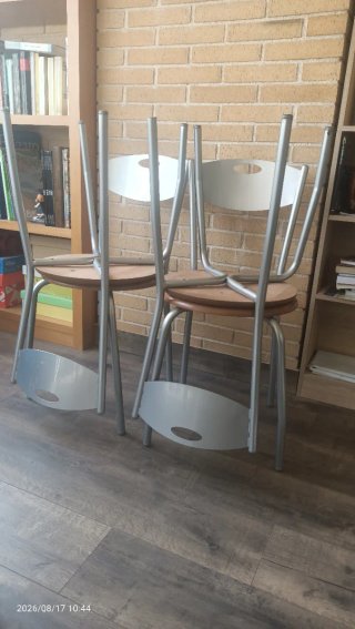 4 Sillas Cocina Madera y Metal
