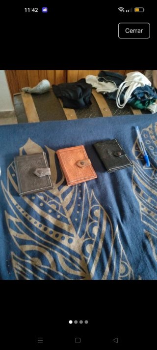 Carteras de cuero nuevas