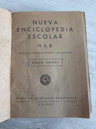 Libro antiguo, nueva enciclopedia escolar