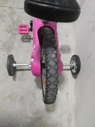 Bicicleta niña 14' Btwin con ruedines
