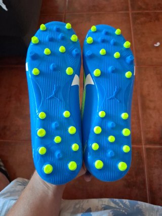 Botas de fútbol Puma  azul y verde