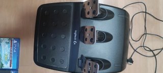 Volante Logitech G29 + Auriculares Astro A10