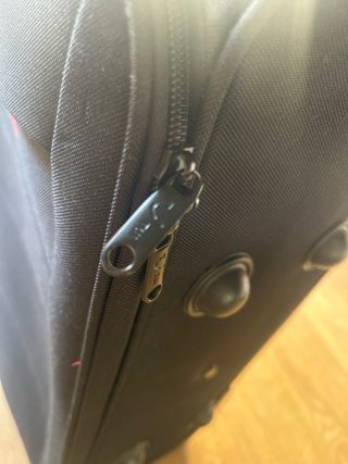 Maleta de viaje TUI negra