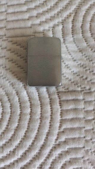 Accendino Zippo argentato