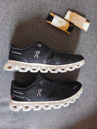 On Running Talla 41 + 2 juegos cordones