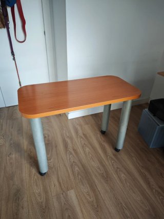 Escritorio madera y metal