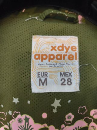 Chaqueta xdye apparel floral talla M