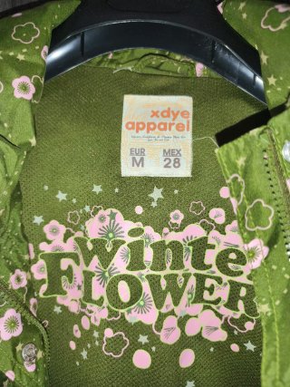 Chaqueta xdye apparel floral talla M