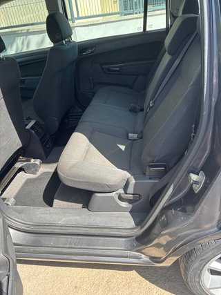 Opel Zafira 2010
