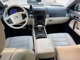 Volkswagen Touareg v10