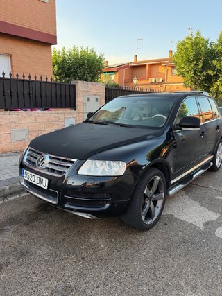 Volkswagen Touareg v10