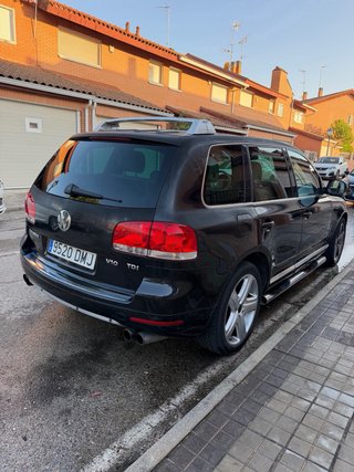 Volkswagen Touareg v10