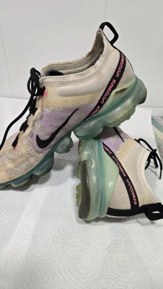 Nike Air VaporMax Beige/Morado