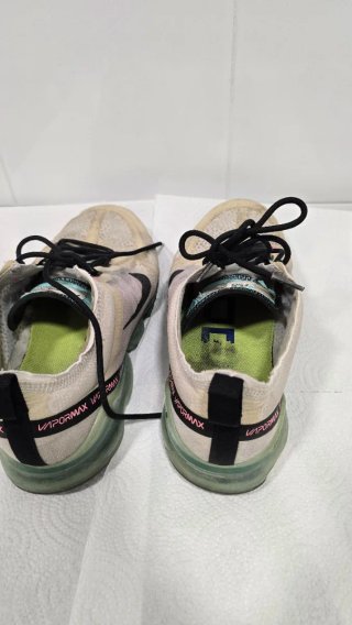 Nike Air VaporMax Beige/Morado