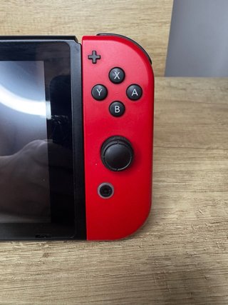 ¡IMPOLUTA! Nintendo Switch Rojo + Accesorios