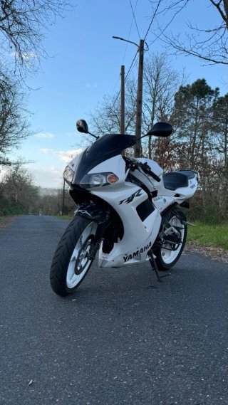 Yamaha TZR 50 Blanca Deportiva