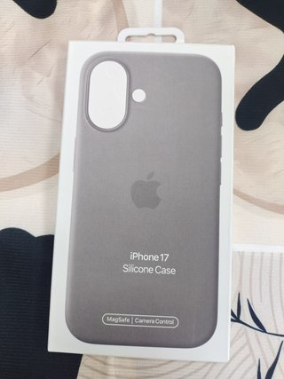 Funda Silicona iPhone 17 MagSafe Apple