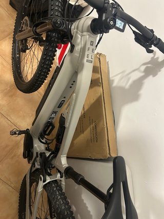 Bicicleta eléctrica Rockrider Feel 700S