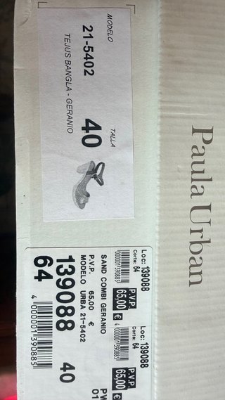 Zapatos de mujer de tacón marca Paula Urban.