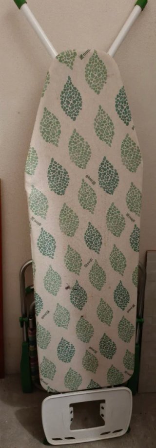 Tabla de planchar con funda estampada
