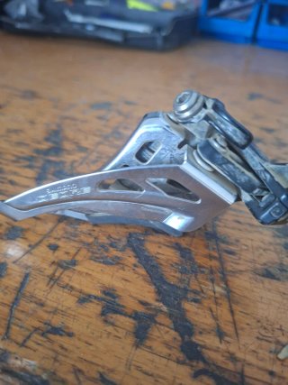 Desviador Shimano Deore con palanca cambio