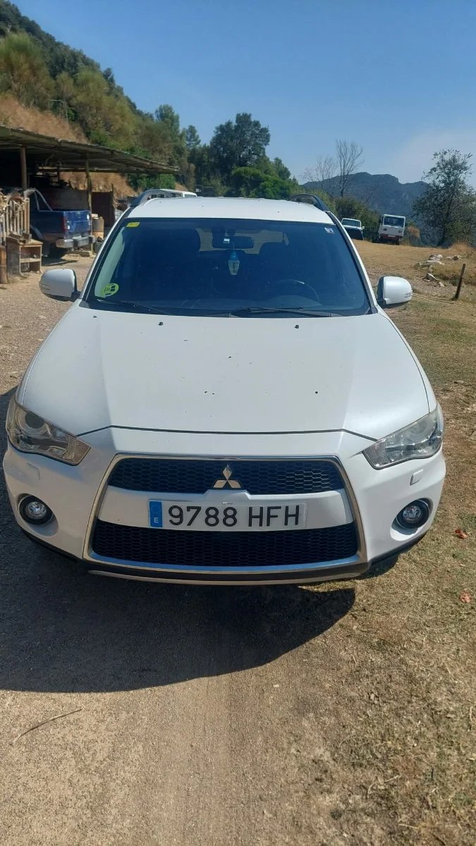Mitsubishi Outlander 2011 - foto 1