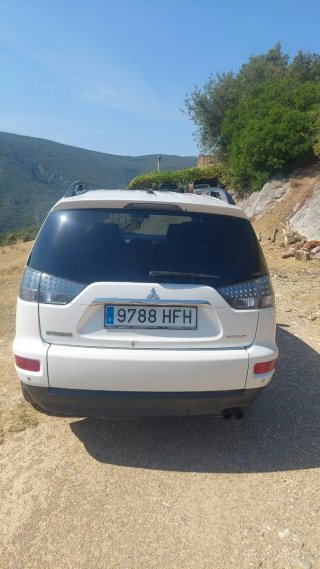 Mitsubishi Outlander 2011