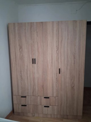 Canapé madera y armario