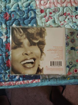 CD Madonna Music, Eddy Grant y Tina Turner.