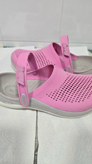 Zapatillas Crocs rosas