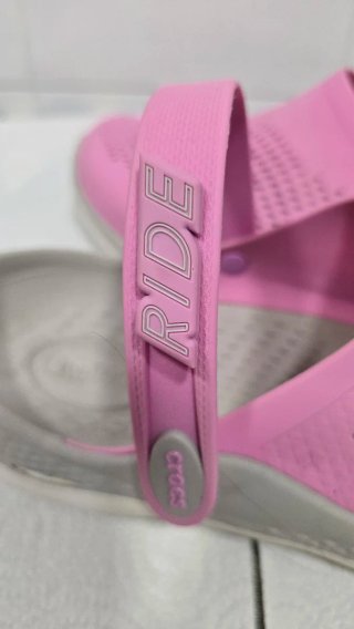 Zapatillas Crocs rosas