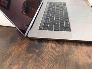 MacBook Pro 15” 2016 A1707 i7 2.6 GHz 16 GB RAM