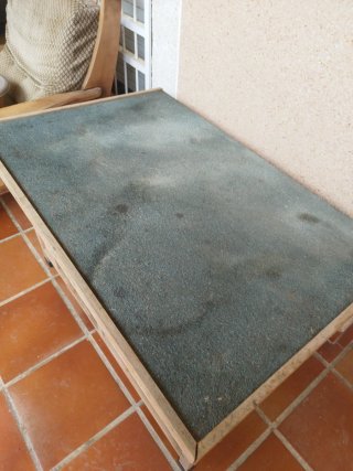 Caseta para perro de madera y plástico
