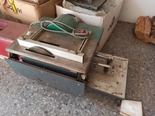 Torno de metal y otras máquinas