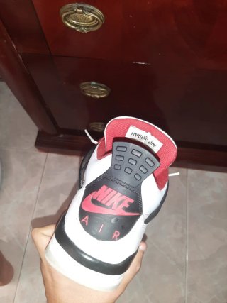Jordan 4 Fire Red talla 44 originales