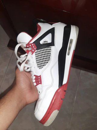 Jordan 4 Fire Red talla 44 originales