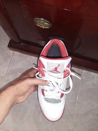 Jordan 4 Fire Red talla 44 originales