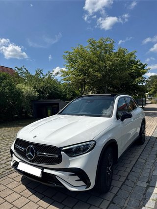 Mercedes-Benz GLC 220d 4Matic AMG 2025