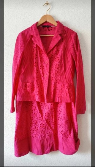 Conjunto Yera Vestido y Chaqueta Talla 46 Fucsia