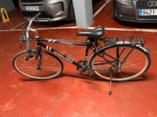 2 bicicletas de paseo y 1 de niño