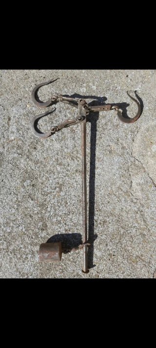 Báscula Romana Antigua