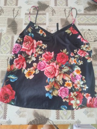 Blusa mujer flores negra