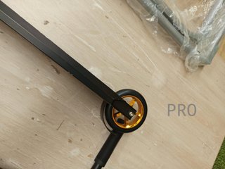Patinete acrobático negro Costway para niños